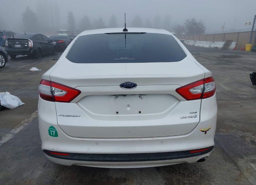 Photo 16 of 2016 Ford Fusion HYBRID SE (VIN 3FA6P0LU3GR173175)
