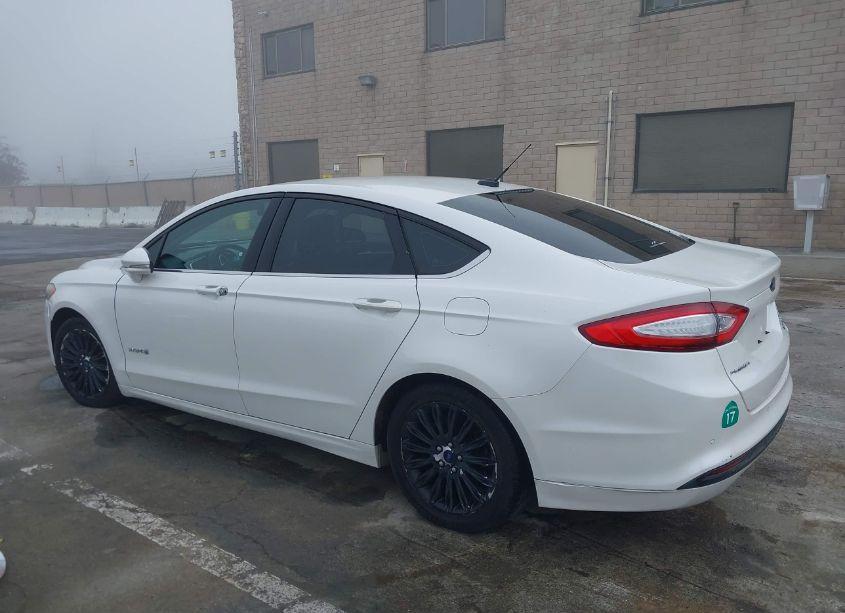 Photo 3 of 2016 Ford Fusion HYBRID SE (VIN 3FA6P0LU3GR173175)