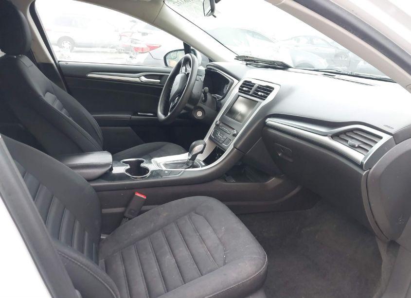 Photo 5 of 2016 Ford Fusion HYBRID SE (VIN 3FA6P0LU3GR173175)