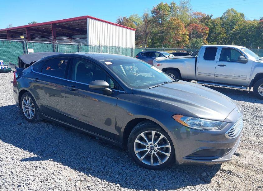 2017 Ford Fusion HYBRID SE (VIN 3FA6P0LU3HR196120) main photo