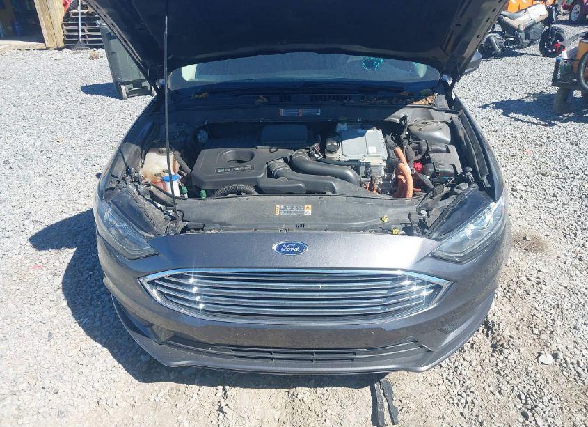 Photo 10 of 2017 Ford Fusion HYBRID SE (VIN 3FA6P0LU3HR196120)