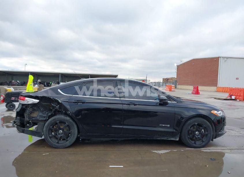 Photo 13 of 2017 Ford Fusion HYBRID SE (VIN 3FA6P0LU3HR233781)