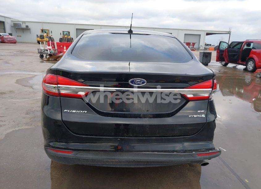 Photo 16 of 2017 Ford Fusion HYBRID SE (VIN 3FA6P0LU3HR233781)