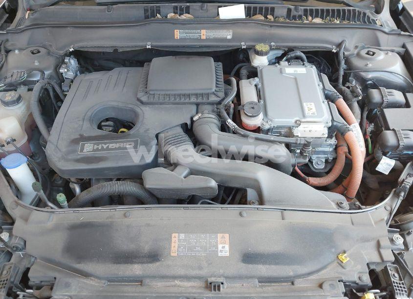 Photo 10 of 2017 Ford Fusion HYBRID SE (VIN 3FA6P0LU3HR237653)