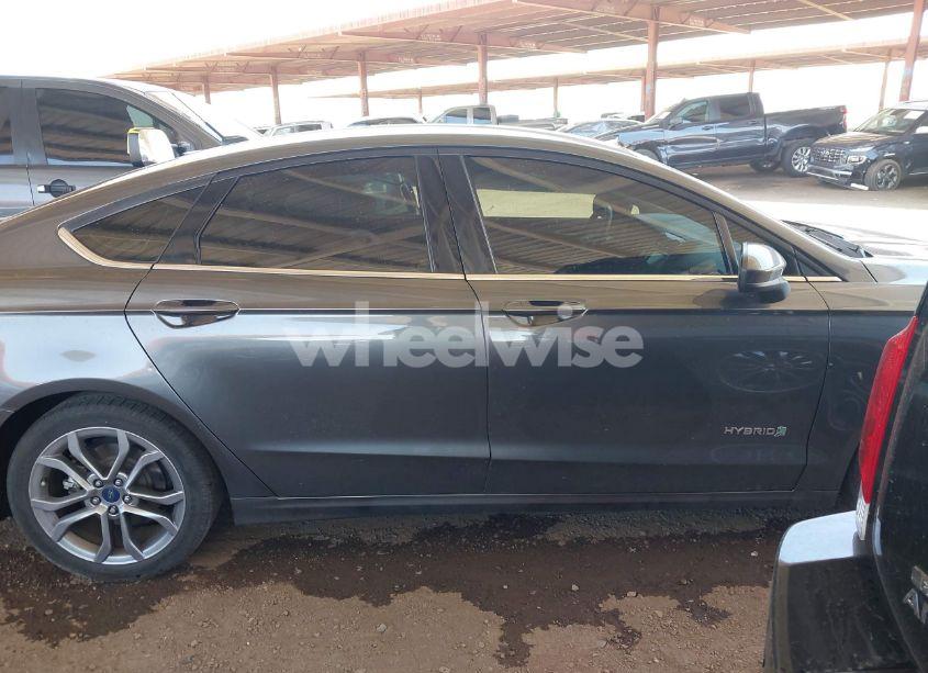 Photo 13 of 2017 Ford Fusion HYBRID SE (VIN 3FA6P0LU3HR237653)