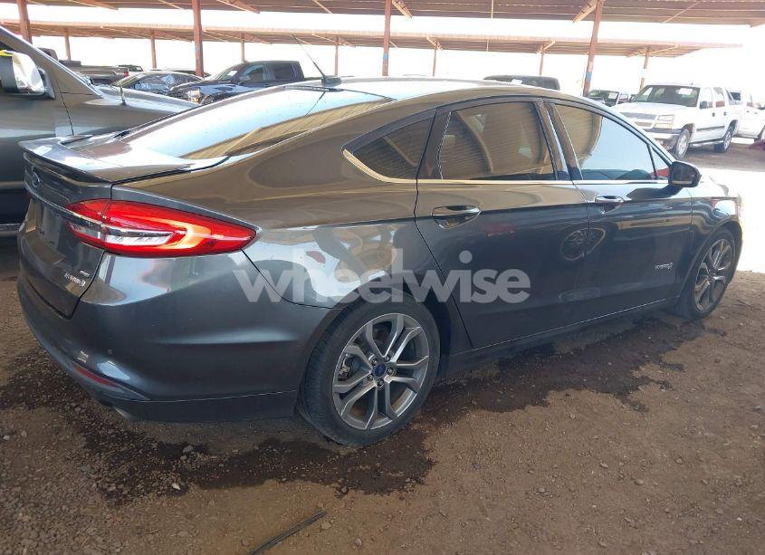 Photo 4 of 2017 Ford Fusion HYBRID SE (VIN 3FA6P0LU3HR237653)