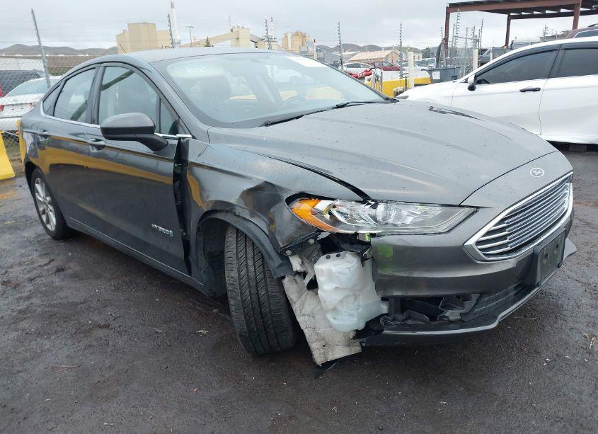 2017 Ford Fusion HYBRID SE (VIN 3FA6P0LU3HR248233) main photo
