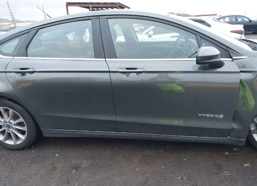 Photo 13 of 2017 Ford Fusion HYBRID SE (VIN 3FA6P0LU3HR248233)