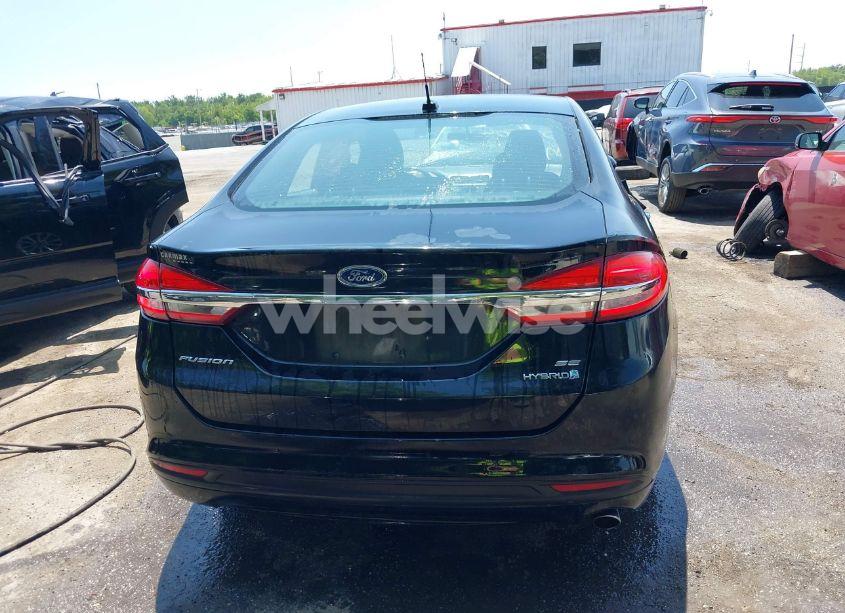 Photo 16 of 2017 Ford Fusion HYBRID SE (VIN 3FA6P0LU3HR323903)