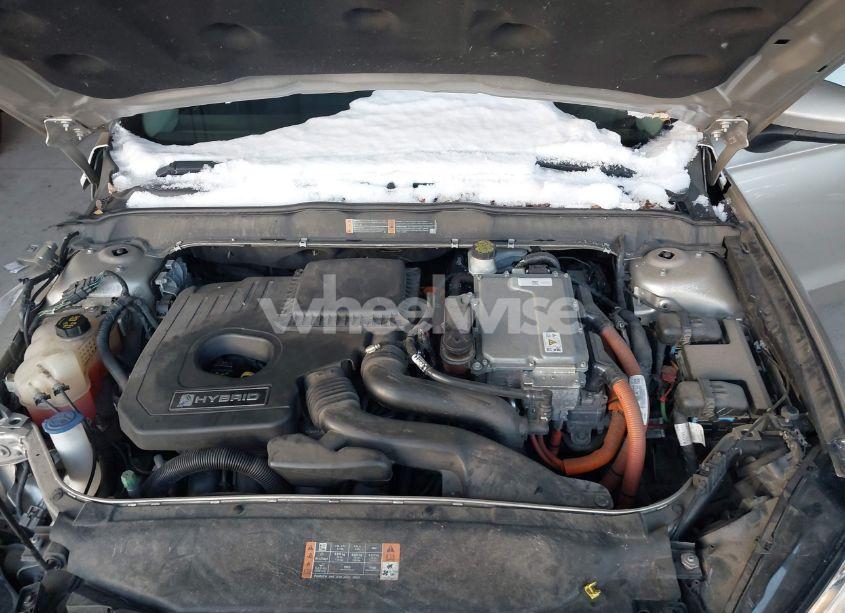 Photo 10 of 2017 Ford Fusion HYBRID SE (VIN 3FA6P0LU3HR384667)