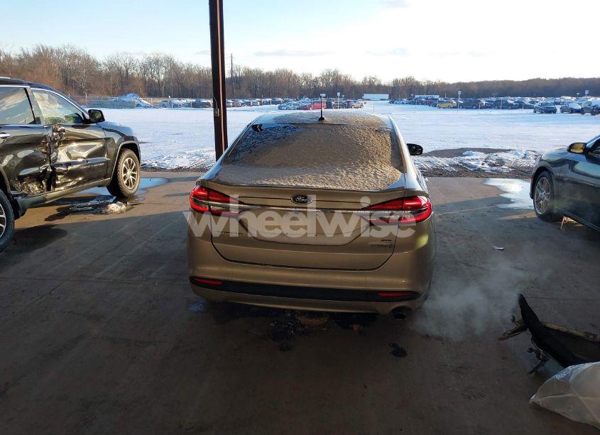 Photo 17 of 2017 Ford Fusion HYBRID SE (VIN 3FA6P0LU3HR384667)