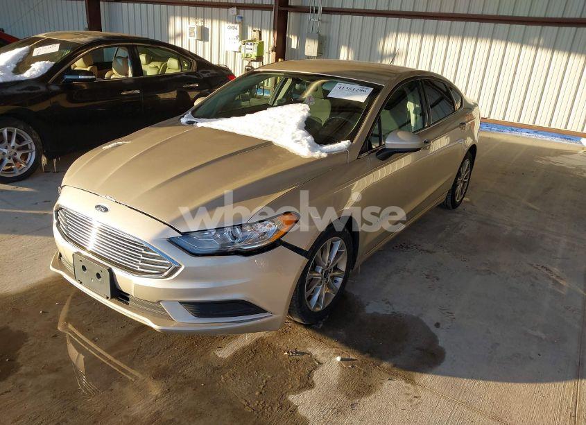 Photo 2 of 2017 Ford Fusion HYBRID SE (VIN 3FA6P0LU3HR384667)