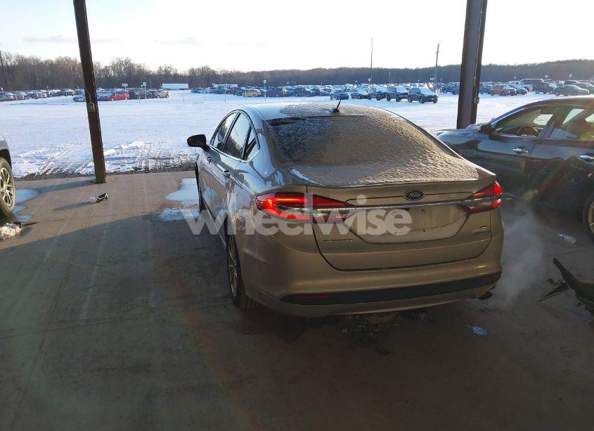 Photo 3 of 2017 Ford Fusion HYBRID SE (VIN 3FA6P0LU3HR384667)