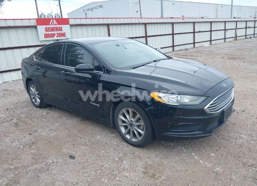 2017 Ford Fusion HYBRID SE (VIN 3FA6P0LU3HR416145) main photo