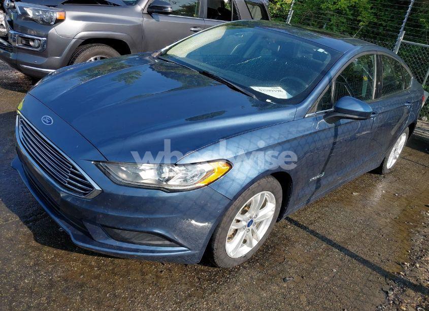 Photo 2 of 2018 Ford Fusion HYBRID SE (VIN 3FA6P0LU3JR168792)
