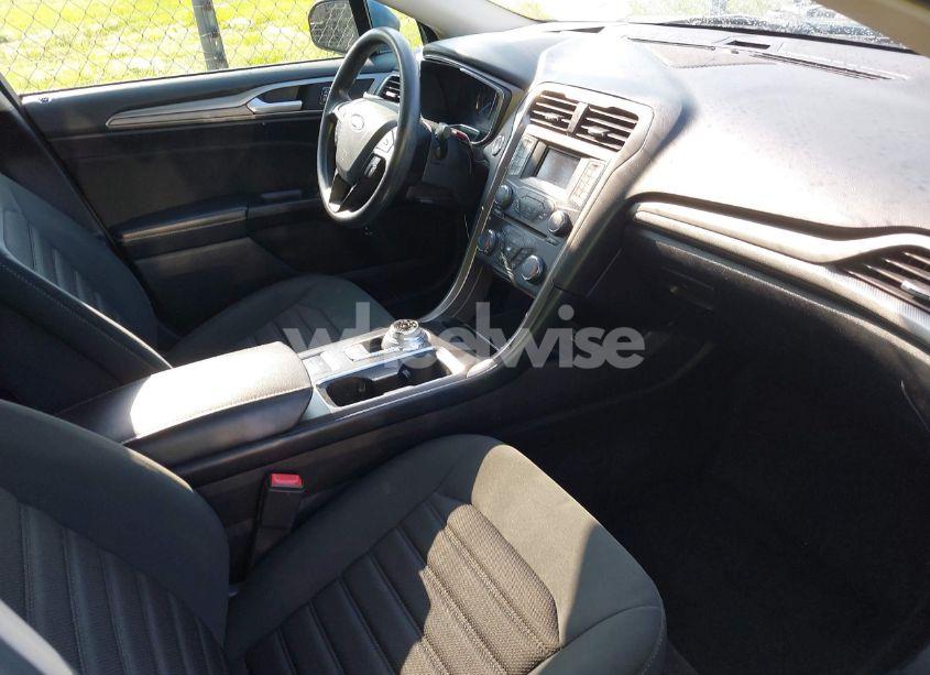 Photo 5 of 2018 Ford Fusion HYBRID SE (VIN 3FA6P0LU3JR168792)