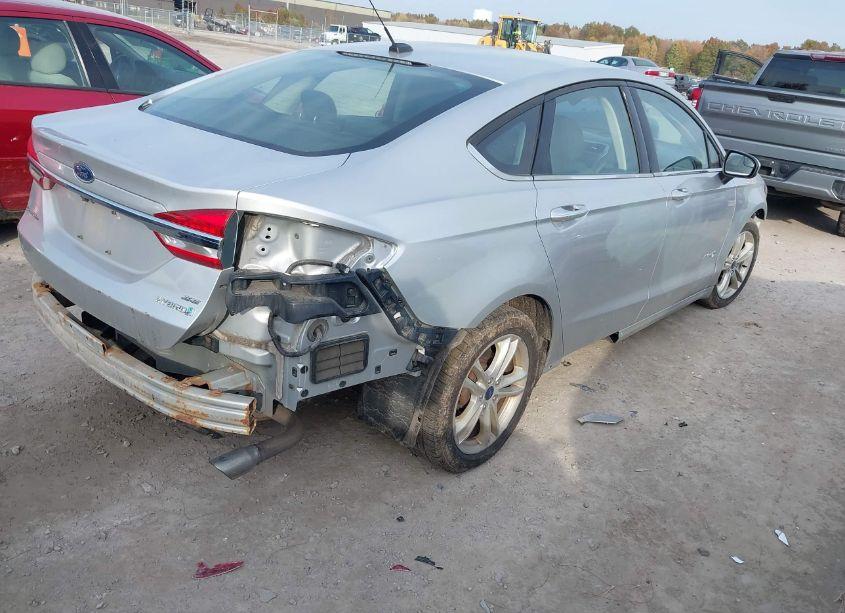 Photo 4 of 2018 Ford Fusion HYBRID SE (VIN 3FA6P0LU3JR206389)