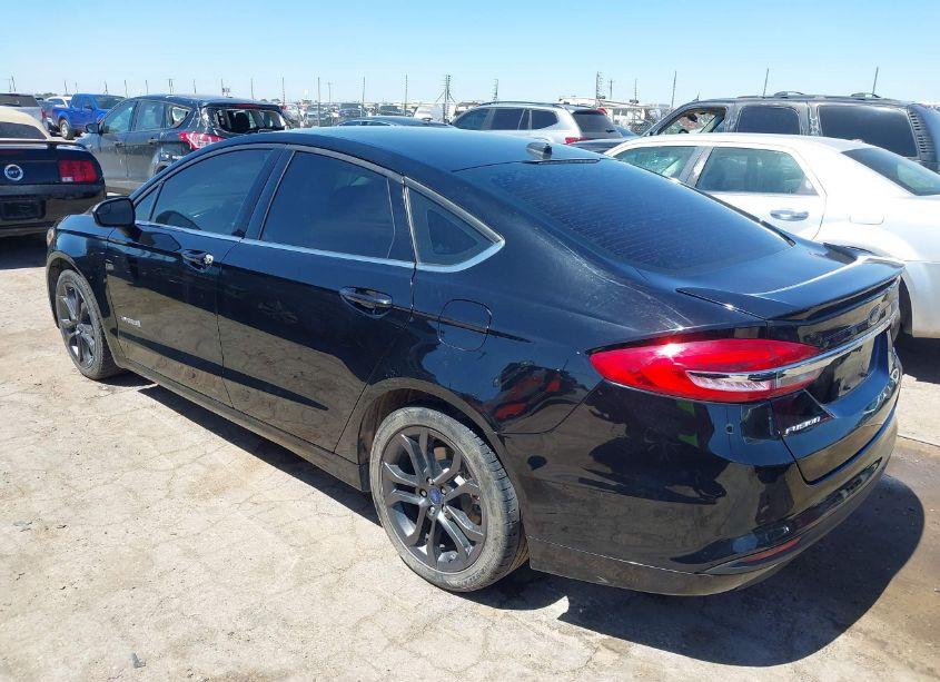 Photo 3 of 2018 Ford Fusion HYBRID SE (VIN 3FA6P0LU3JR219546)