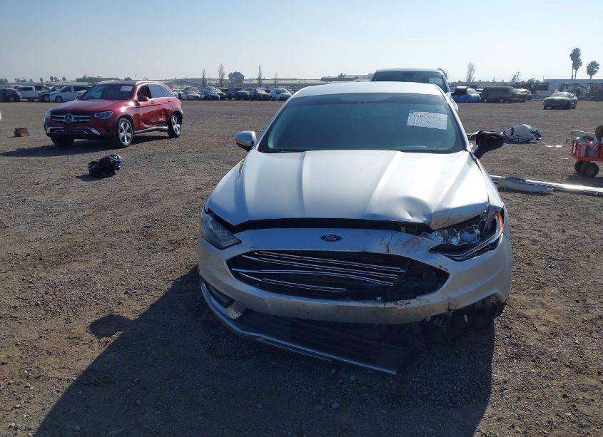 Photo 13 of 2018 Ford Fusion HYBRID SE (VIN 3FA6P0LU3JR219840)