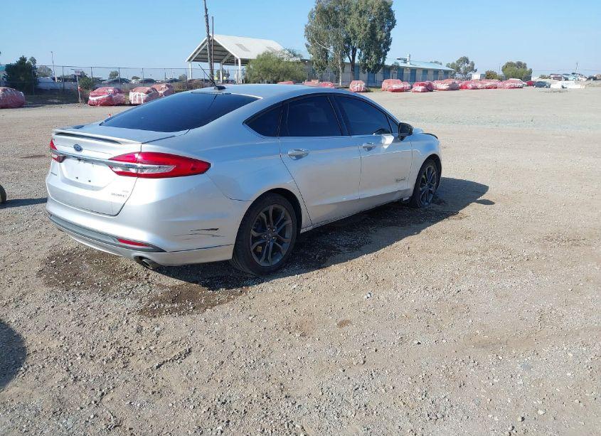 Photo 4 of 2018 Ford Fusion HYBRID SE (VIN 3FA6P0LU3JR219840)
