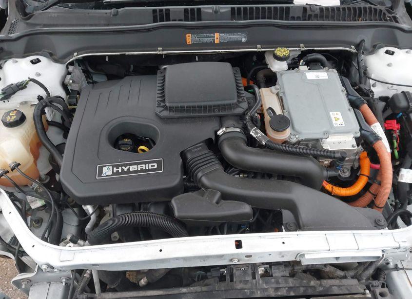 Photo 10 of 2019 Ford Fusion HYBRID SE (VIN 3FA6P0LU3KR141190)