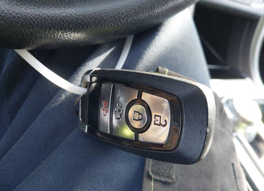 Photo 11 of 2019 Ford Fusion HYBRID SE (VIN 3FA6P0LU3KR147698)