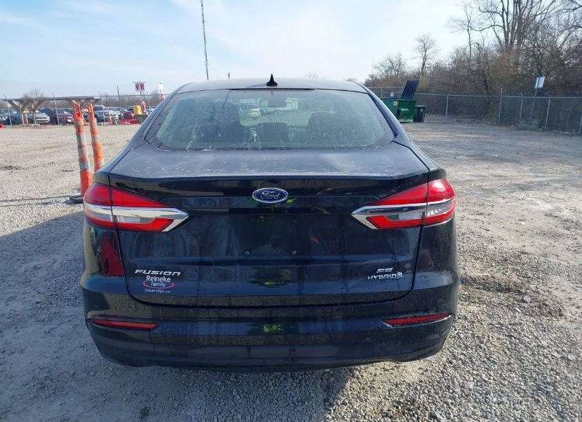 Photo 17 of 2019 Ford Fusion HYBRID SE (VIN 3FA6P0LU3KR147698)