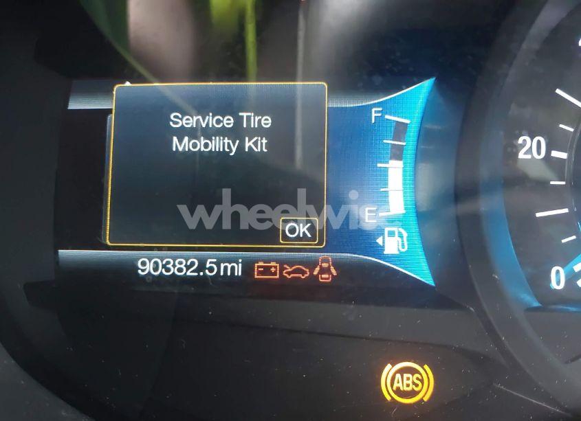 Photo 16 of 2019 Ford Fusion HYBRID SE (VIN 3FA6P0LU3KR243704)