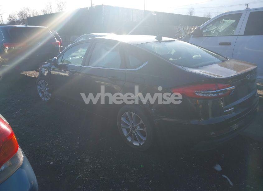 Photo 3 of 2020 Ford Fusion HYBRID SE (VIN 3FA6P0LU3LR121751)