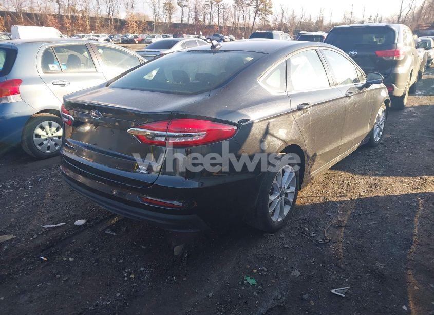 Photo 4 of 2020 Ford Fusion HYBRID SE (VIN 3FA6P0LU3LR121751)