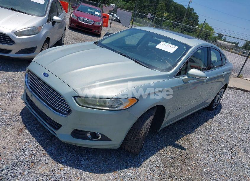 Photo 2 of 2013 Ford Fusion HYBRID SE (VIN 3FA6P0LU4DR259073)