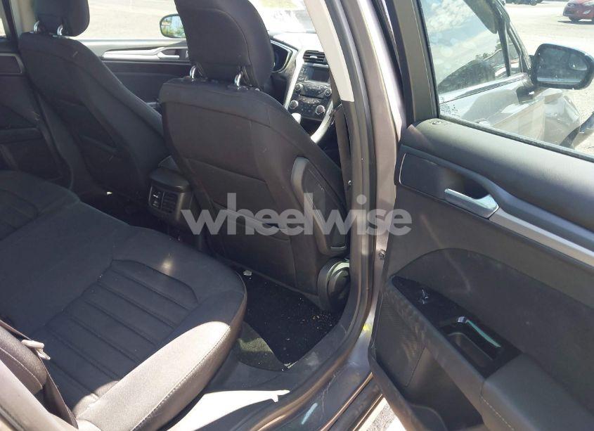 Photo 8 of 2013 Ford Fusion HYBRID SE (VIN 3FA6P0LU4DR283132)