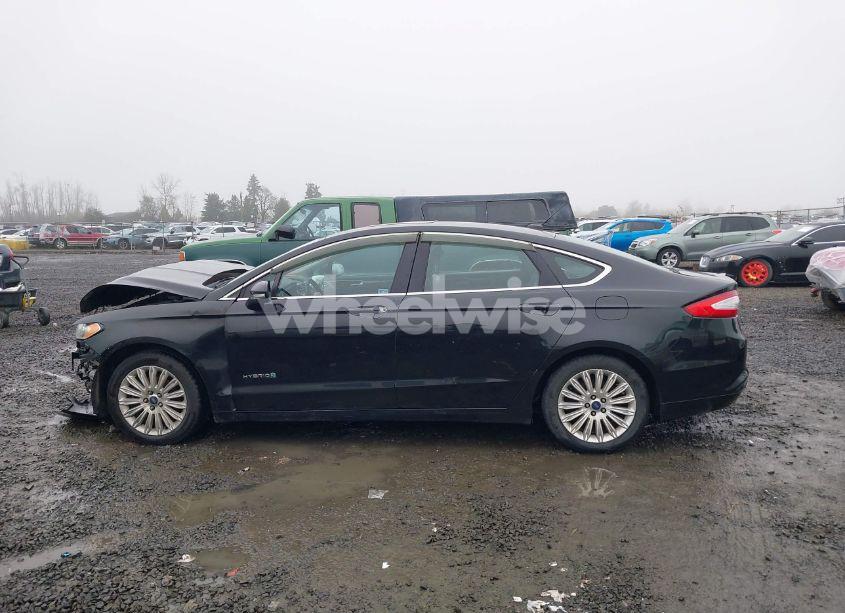 Photo 14 of 2013 Ford Fusion HYBRID SE (VIN 3FA6P0LU4DR326190)
