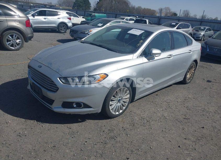 Photo 2 of 2013 Ford Fusion HYBRID SE (VIN 3FA6P0LU4DR361330)