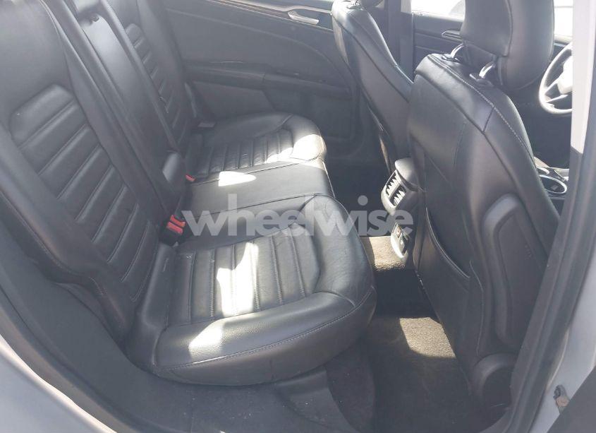 Photo 8 of 2013 Ford Fusion HYBRID SE (VIN 3FA6P0LU4DR361330)