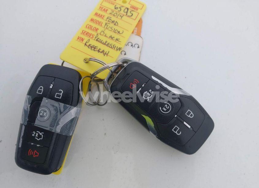 Photo 11 of 2014 Ford Fusion HYBRID SE (VIN 3FA6P0LU4ER192797)