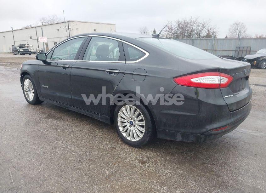 Photo 3 of 2014 Ford Fusion HYBRID SE (VIN 3FA6P0LU4ER192797)
