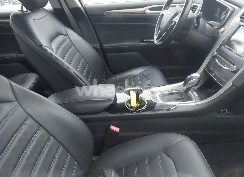 Photo 5 of 2014 Ford Fusion HYBRID SE (VIN 3FA6P0LU4ER192797)