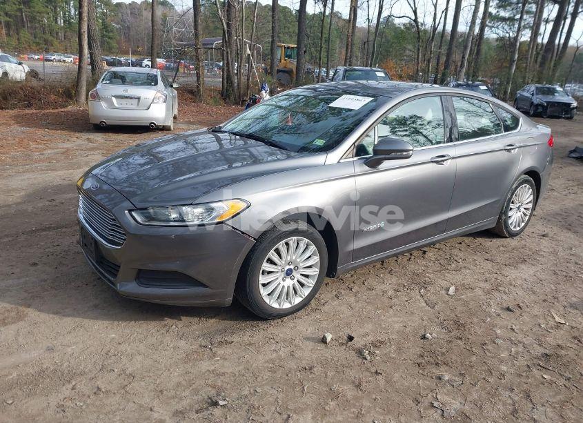 Photo 2 of 2014 Ford Fusion HYBRID SE (VIN 3FA6P0LU4ER223899)