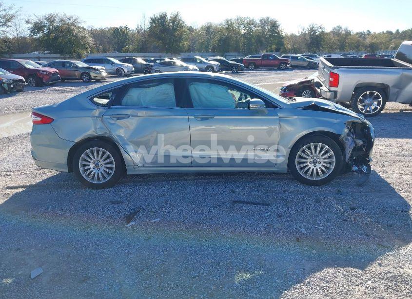 Photo 13 of 2014 Ford Fusion HYBRID SE (VIN 3FA6P0LU4ER242064)