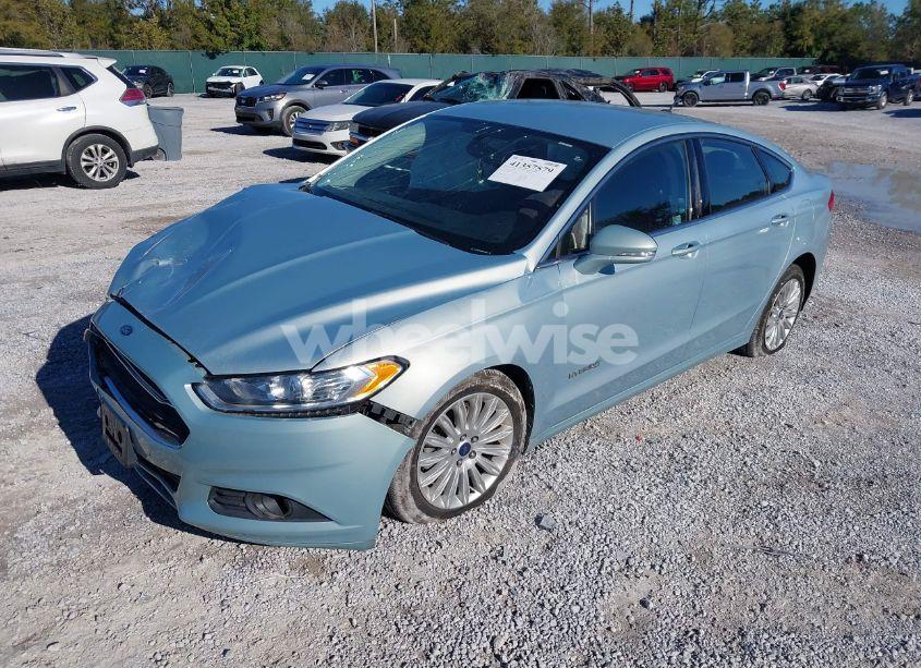 Photo 2 of 2014 Ford Fusion HYBRID SE (VIN 3FA6P0LU4ER242064)