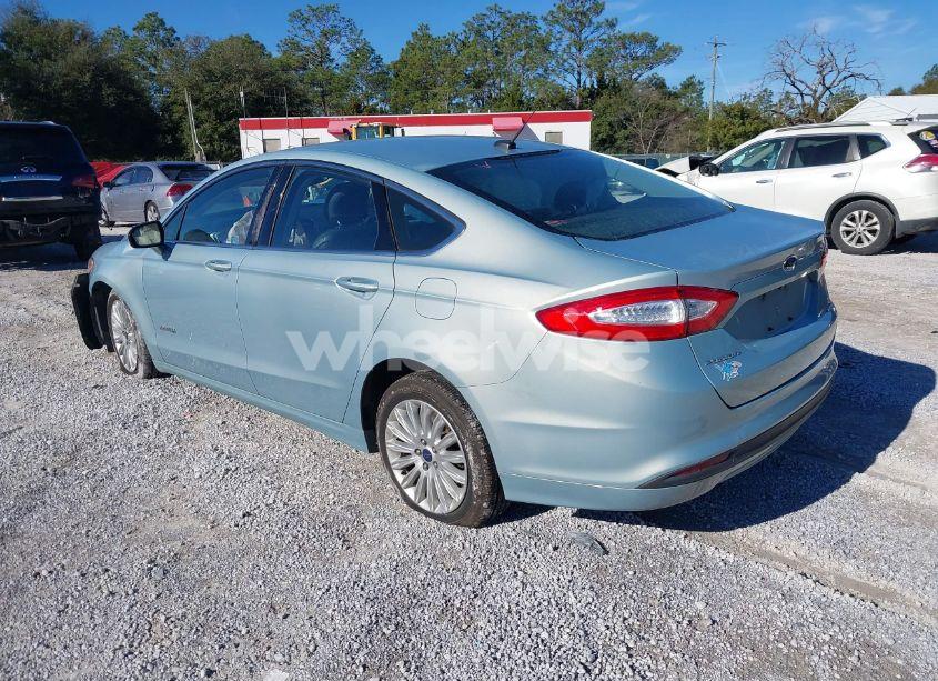 Photo 3 of 2014 Ford Fusion HYBRID SE (VIN 3FA6P0LU4ER242064)