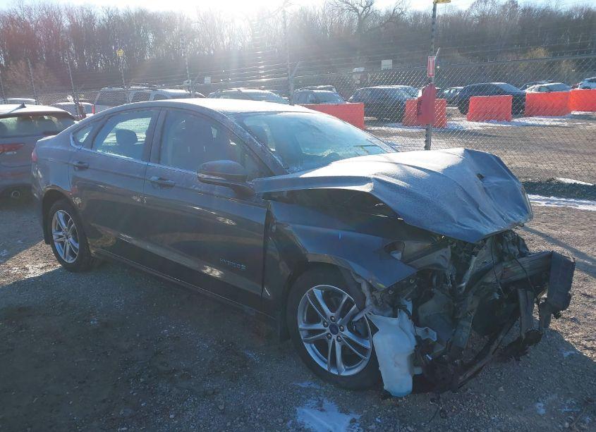 2015 Ford Fusion HYBRID SE (VIN 3FA6P0LU4FR243359) main photo