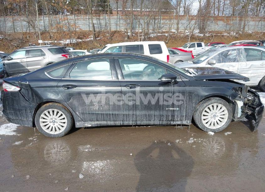 Photo 13 of 2015 Ford Fusion HYBRID SE (VIN 3FA6P0LU4FR248366)
