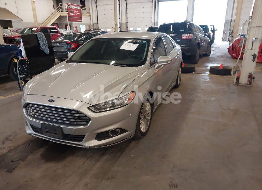 Photo 2 of 2016 Ford Fusion HYBRID SE (VIN 3FA6P0LU4GR203946)