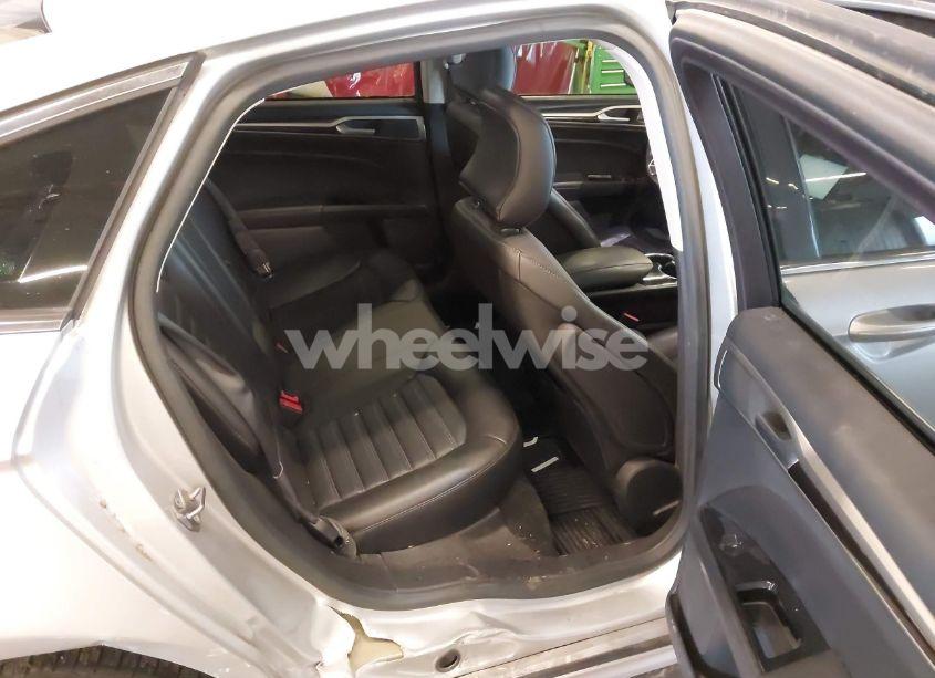 Photo 8 of 2016 Ford Fusion HYBRID SE (VIN 3FA6P0LU4GR203946)