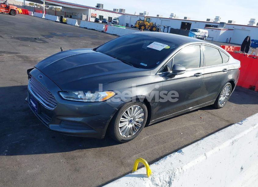 Photo 2 of 2016 Ford Fusion HYBRID SE (VIN 3FA6P0LU4GR366189)