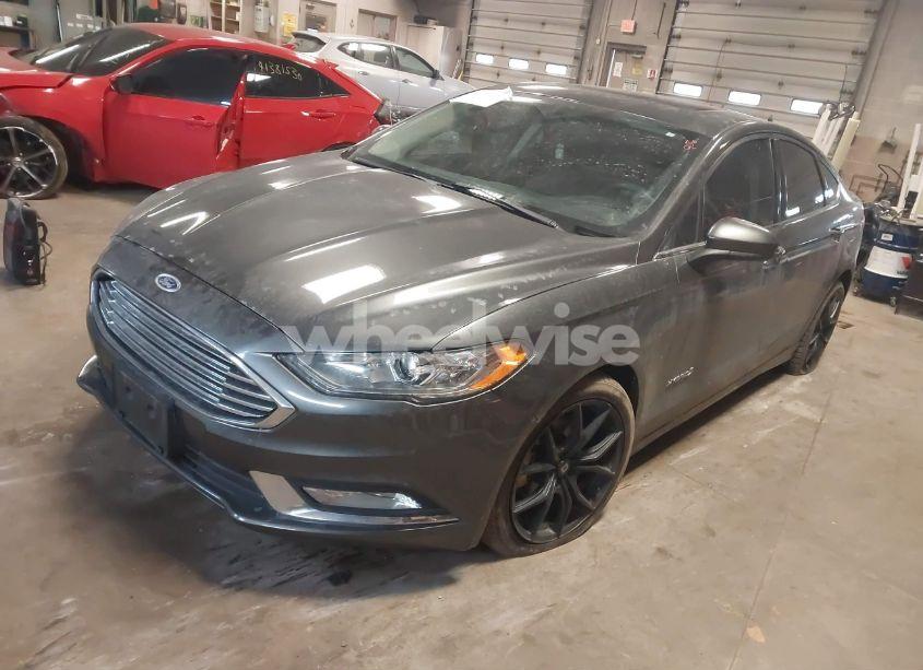 Photo 2 of 2017 Ford Fusion HYBRID SE (VIN 3FA6P0LU4HR235023)