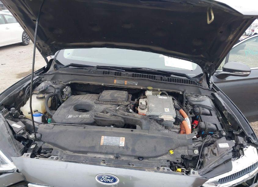 Photo 10 of 2017 Ford Fusion HYBRID SE (VIN 3FA6P0LU4HR264926)