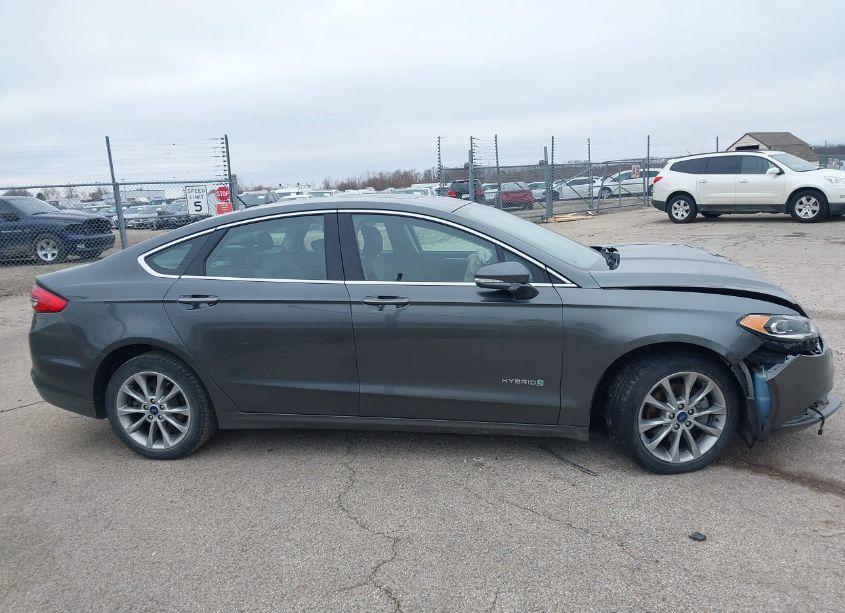 Photo 13 of 2017 Ford Fusion HYBRID SE (VIN 3FA6P0LU4HR264926)